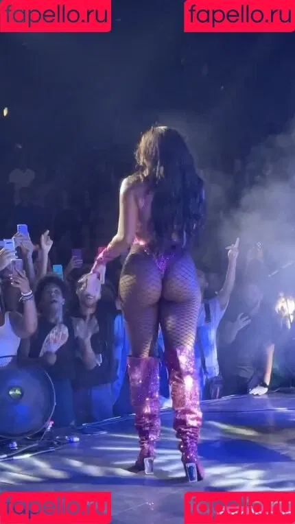 IZA Onlyfans Photo Gallery 