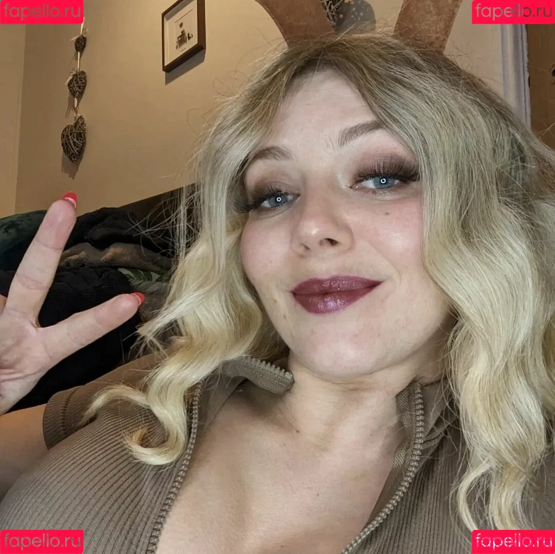 Aurora Indica Onlyfans Photo Gallery 