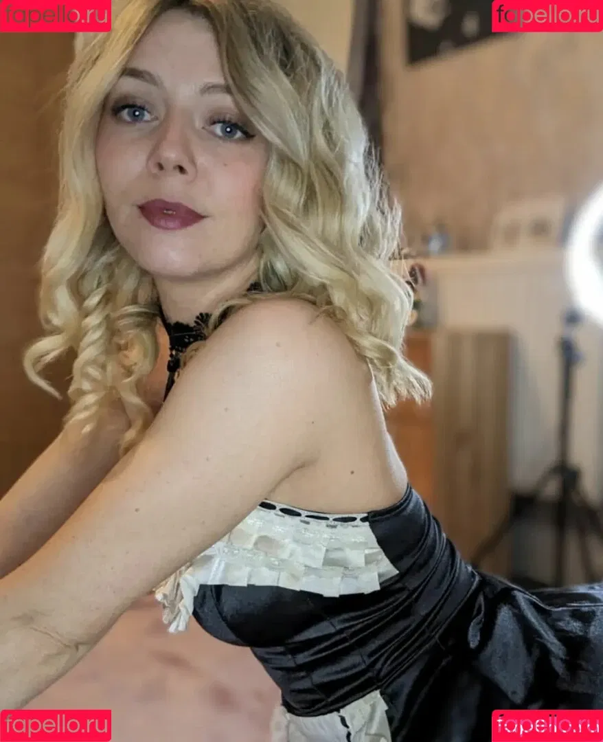 Aurora Indica Onlyfans Photo Gallery 