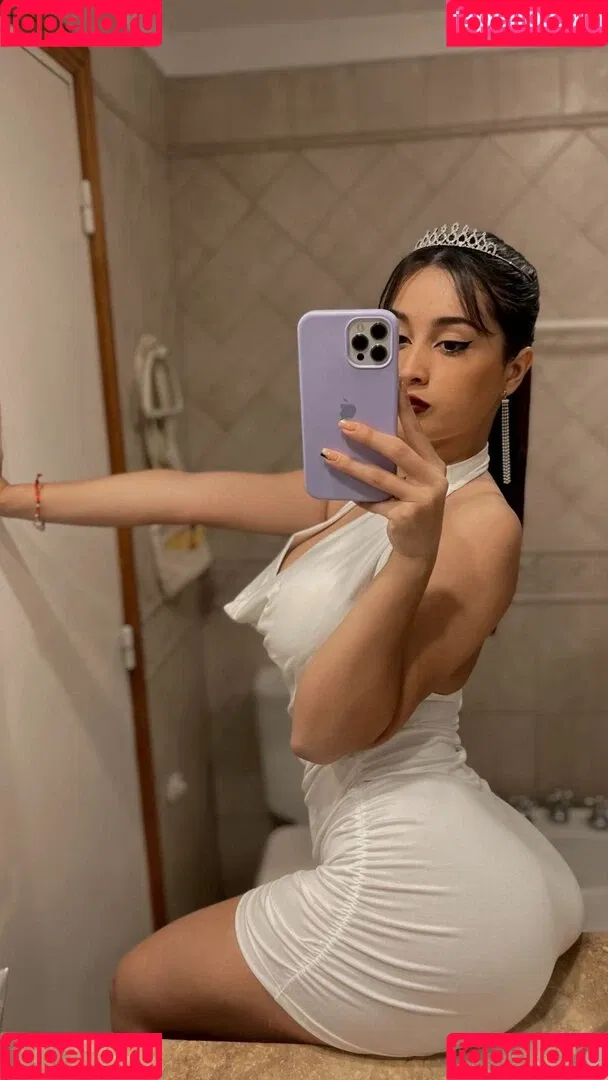 Seleneitor Onlyfans Photo Gallery 