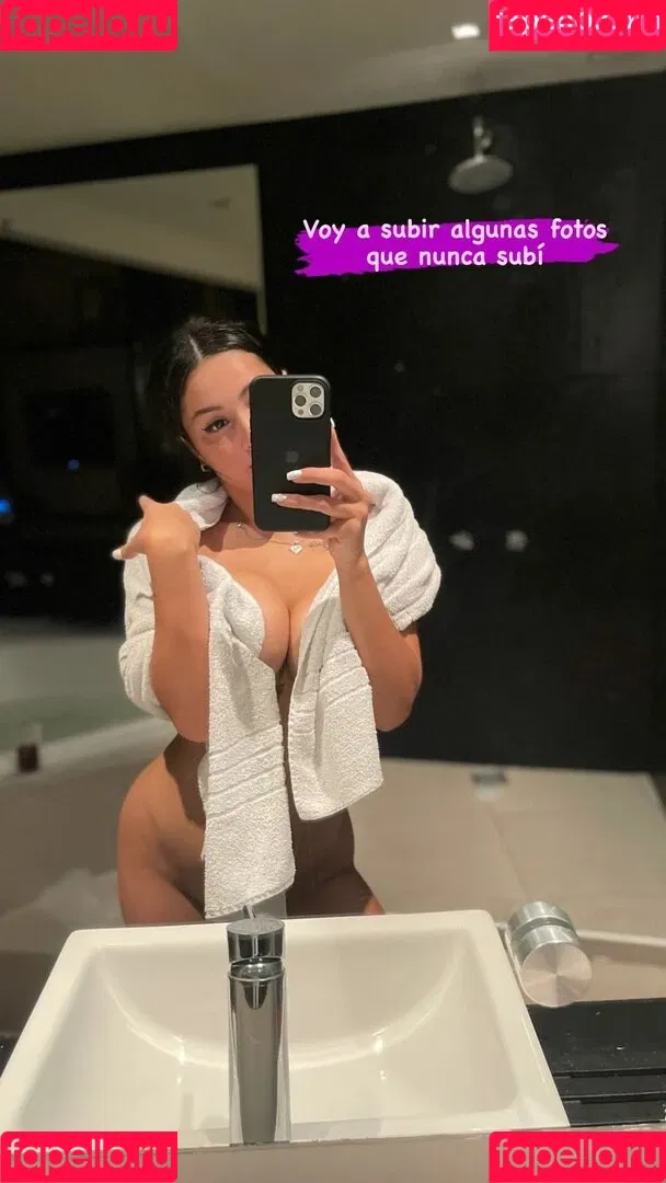 Seleneitor Onlyfans Photo Gallery 