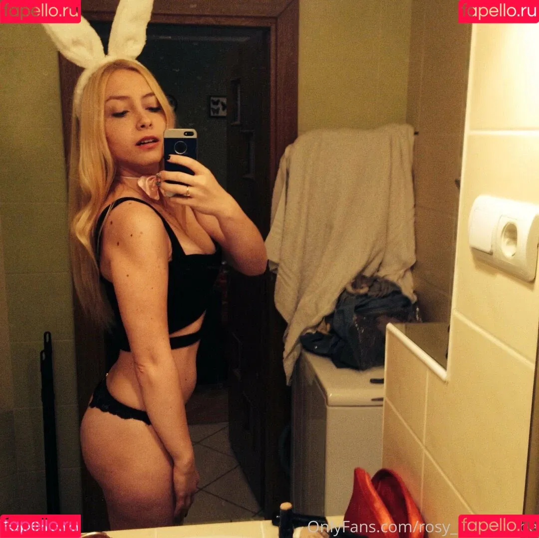 rosy_blondbabe Onlyfans Photo Gallery 