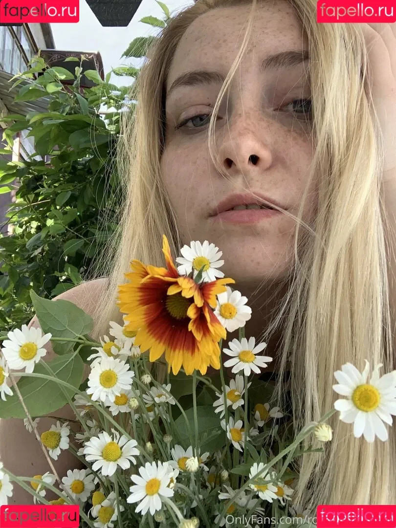 rosy_blondbabe Onlyfans Photo Gallery 