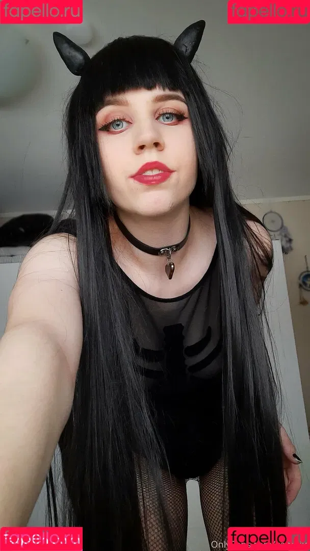 vampiie Onlyfans Photo Gallery 