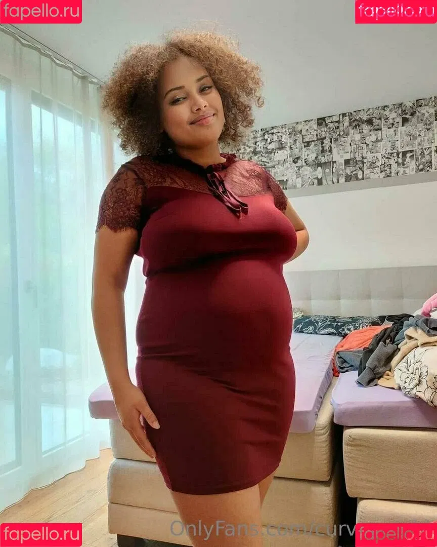 curvypotchi Onlyfans Photo Gallery 