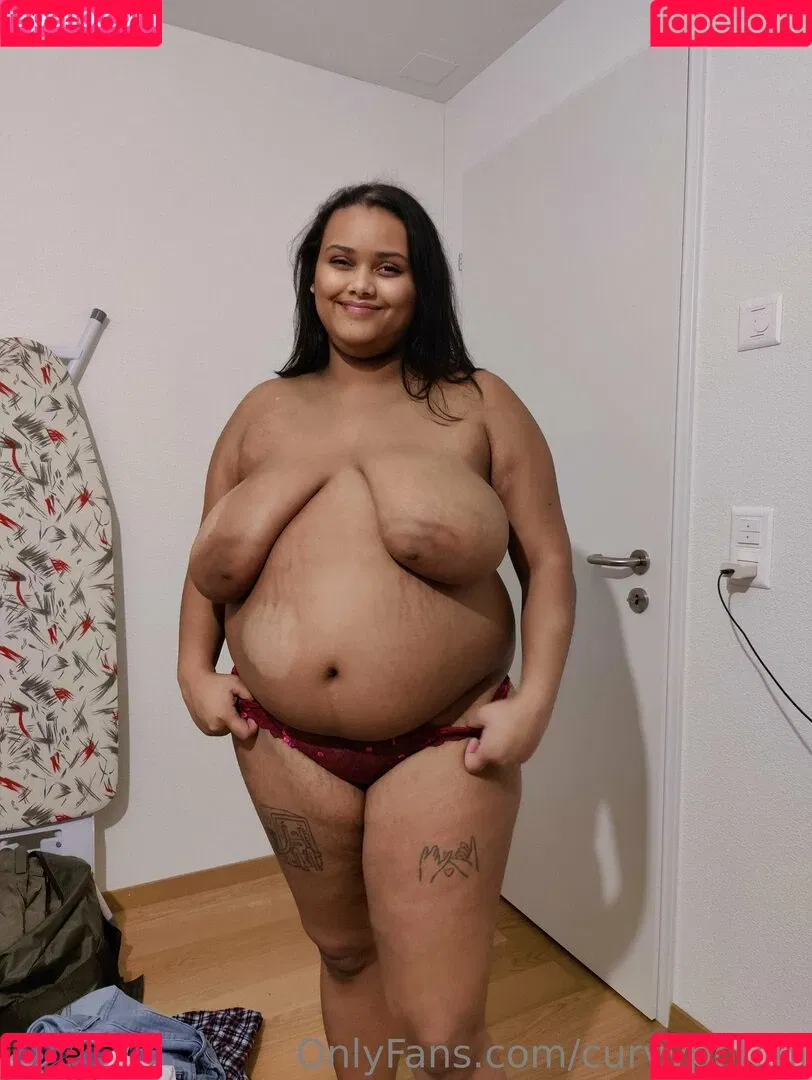 curvypotchi Onlyfans Photo Gallery 