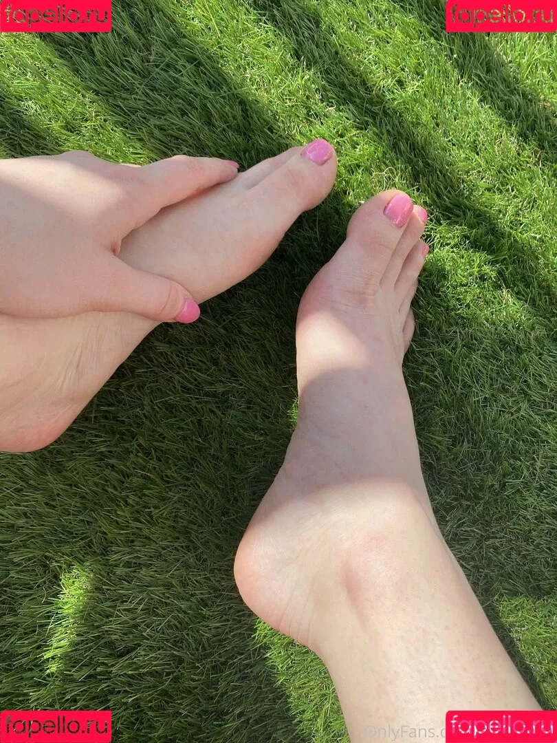 Eliza Eves Onlyfans Photo Gallery 