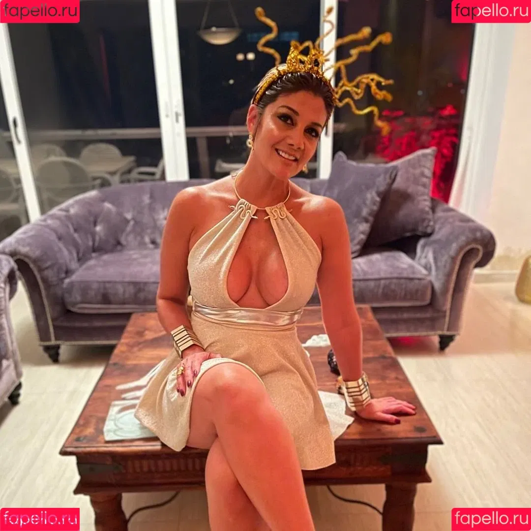 Monicest Onlyfans Photo Gallery 