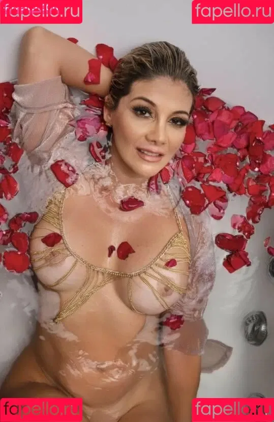 Monicest Onlyfans Photo Gallery 
