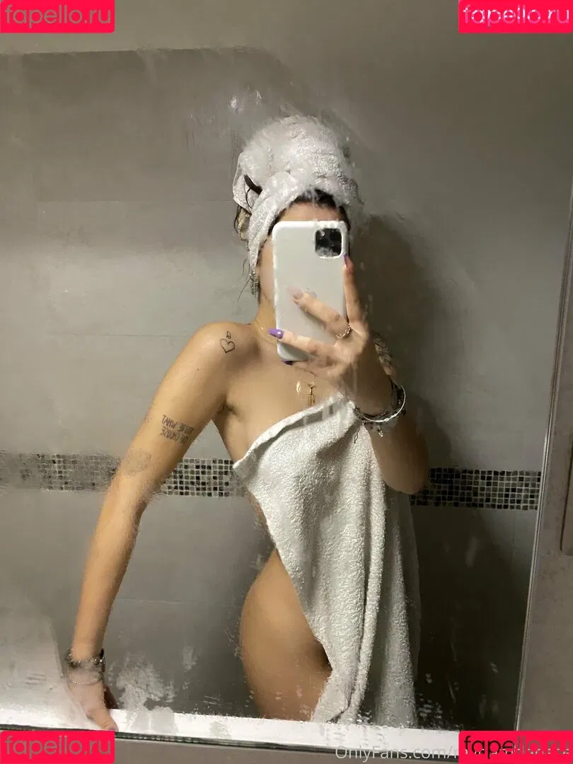 Myriam Danese Onlyfans Photo Gallery 