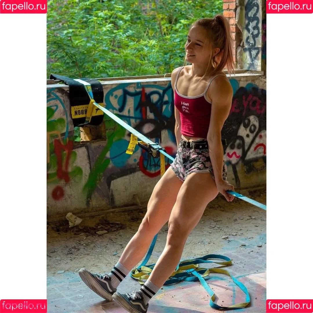 Aline Dessine Onlyfans Photo Gallery 