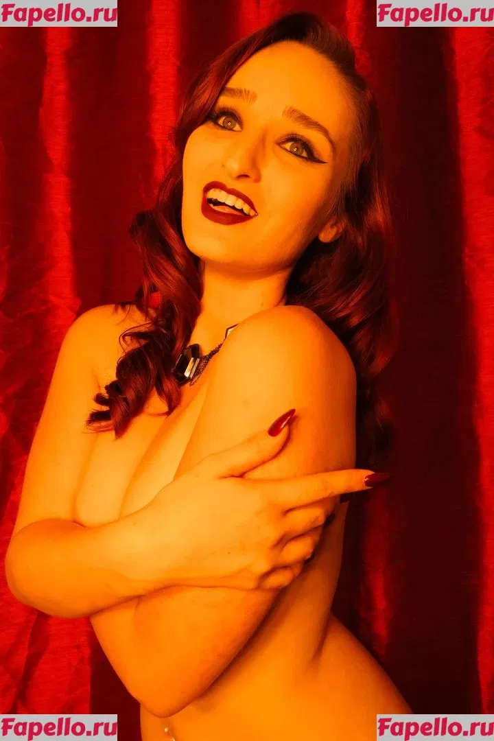 Alexandria The Red Onlyfans Photo Gallery 