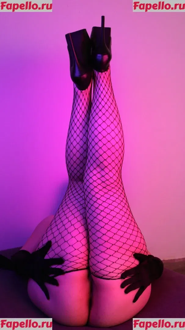Alexandria The Red Onlyfans Photo Gallery 