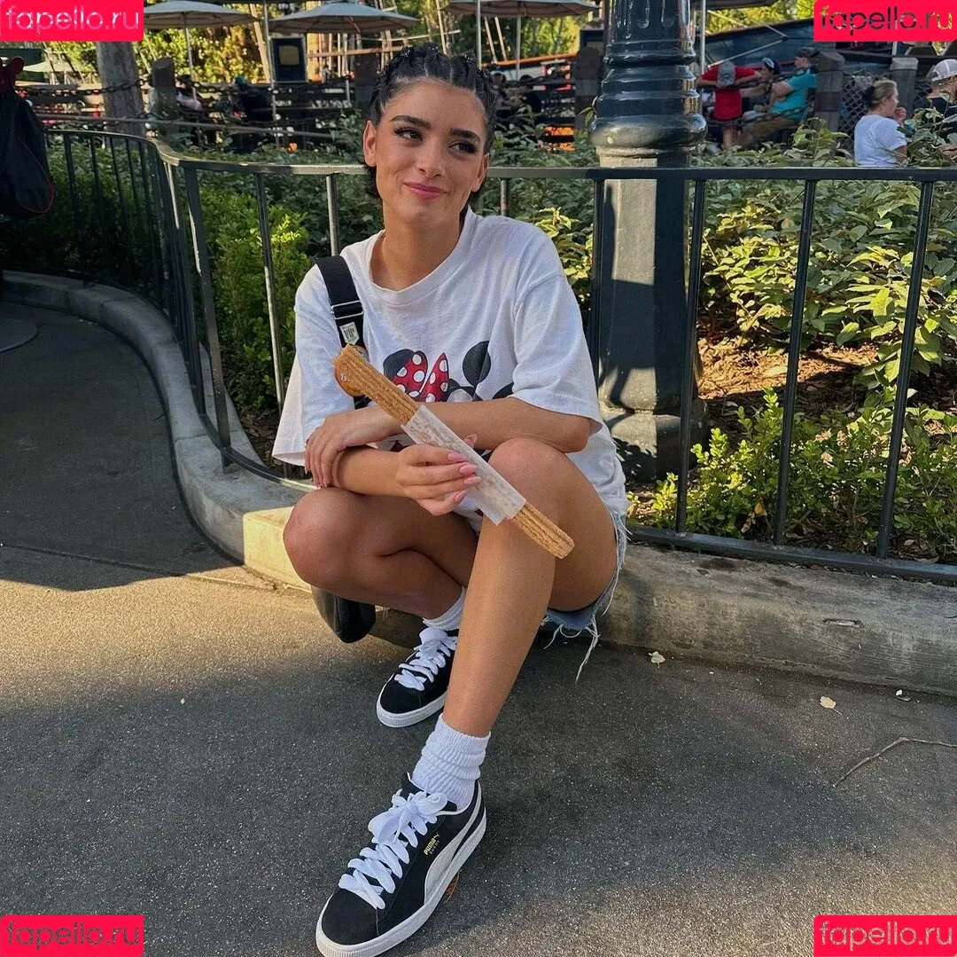 Dixie D'Amelio Onlyfans Photo Gallery 