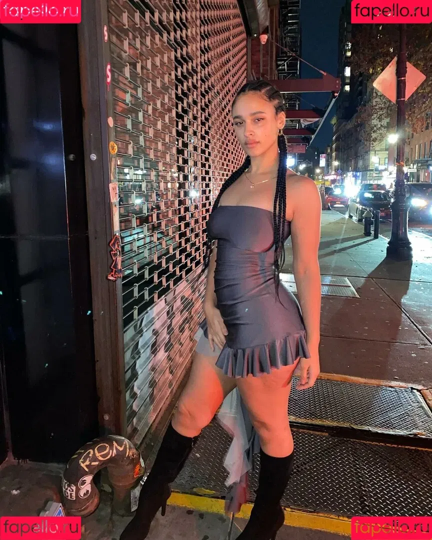 Sarina Onlyfans Photo Gallery 