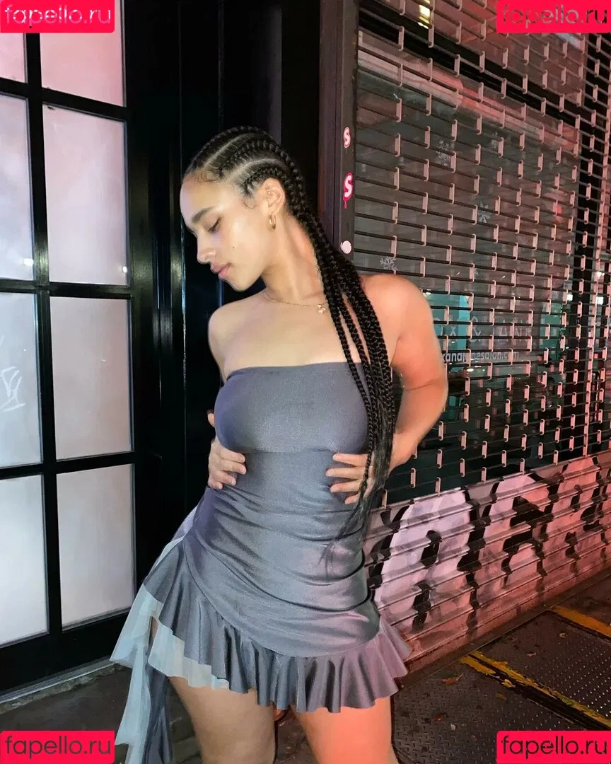 Sarina Onlyfans Photo Gallery 