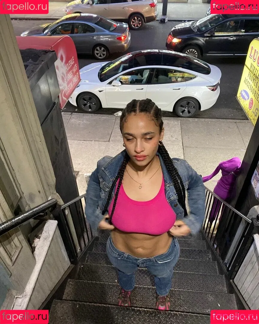 Sarina Onlyfans Photo Gallery 