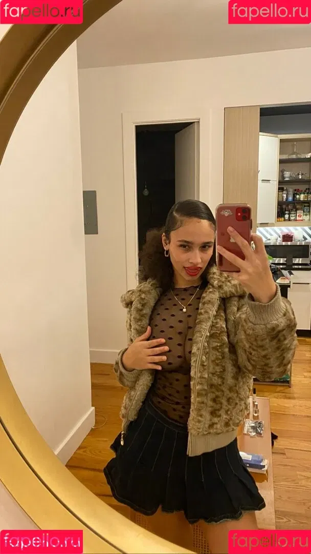 Sarina Onlyfans Photo Gallery 
