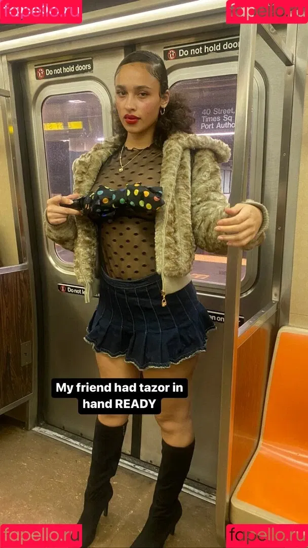 Sarina Onlyfans Photo Gallery 