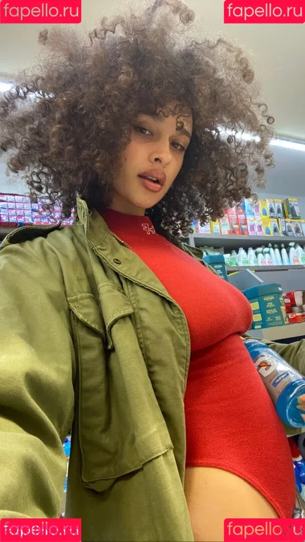 Sarina Onlyfans Photo Gallery 