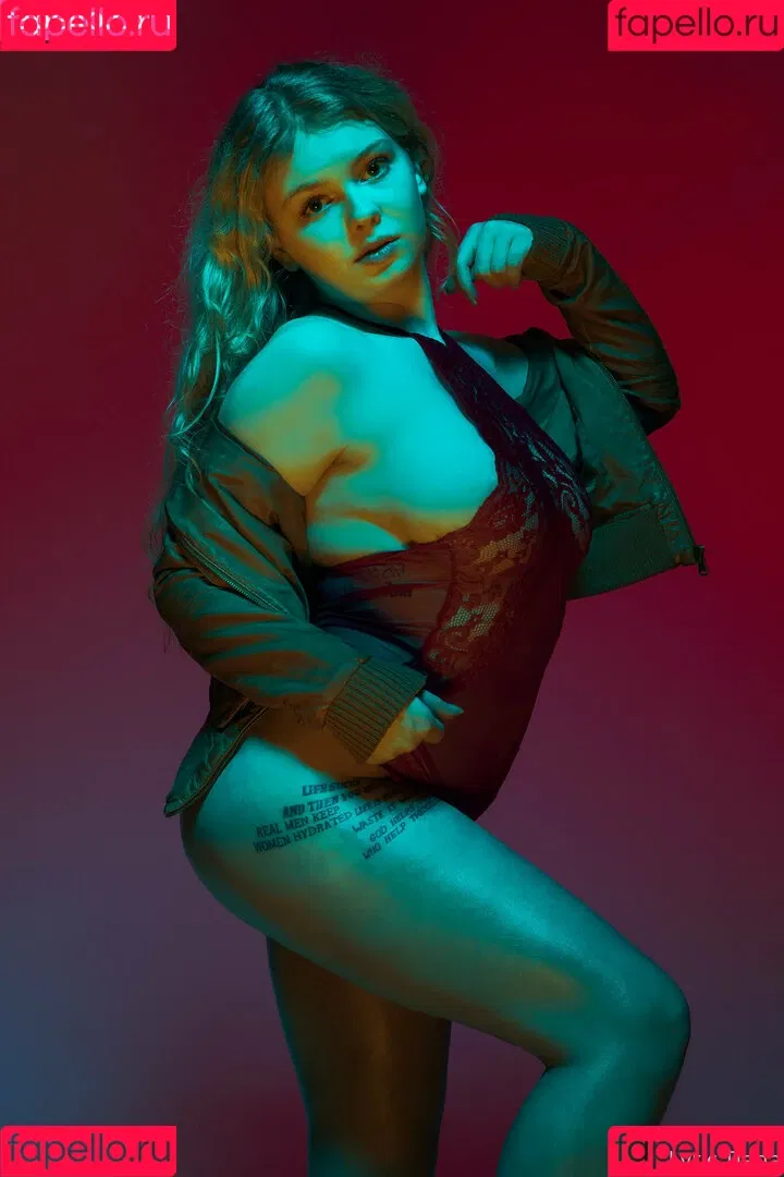 lyrictiana Onlyfans Photo Gallery 