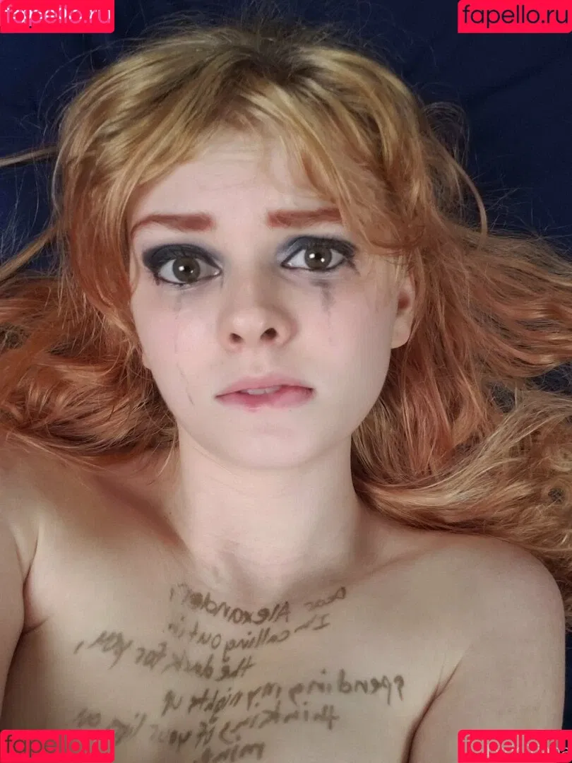 lyrictiana Onlyfans Photo Gallery 