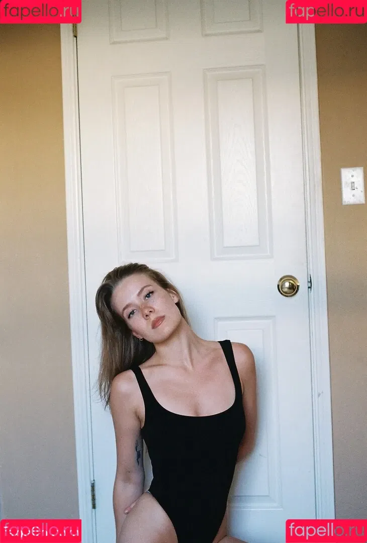 Berta Andrea Snædal Onlyfans Photo Gallery 