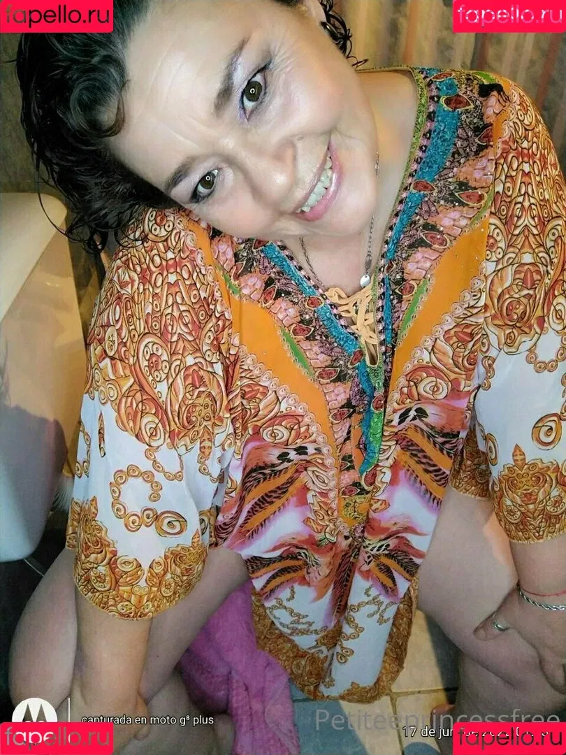 petiteeprincessfree Onlyfans Photo Gallery 