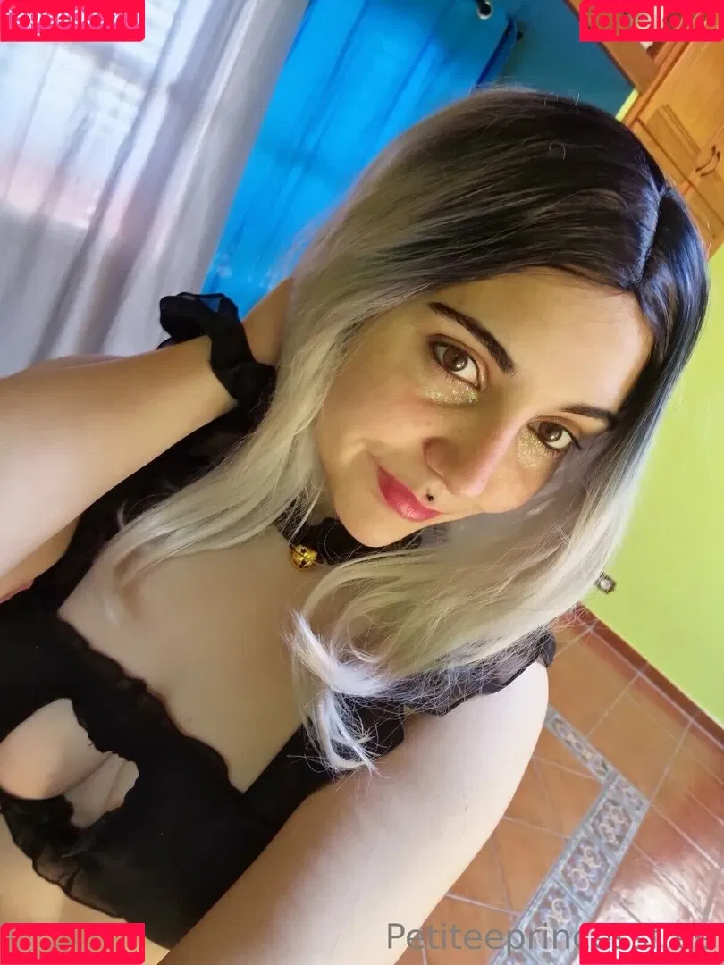 petiteeprincessfree Onlyfans Photo Gallery 
