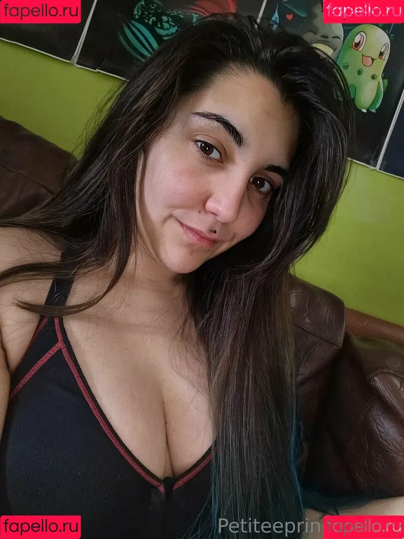 petiteeprincessfree Onlyfans Photo Gallery 
