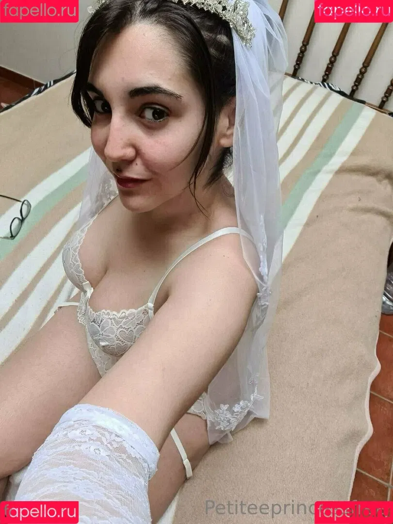petiteeprincessfree Onlyfans Photo Gallery 