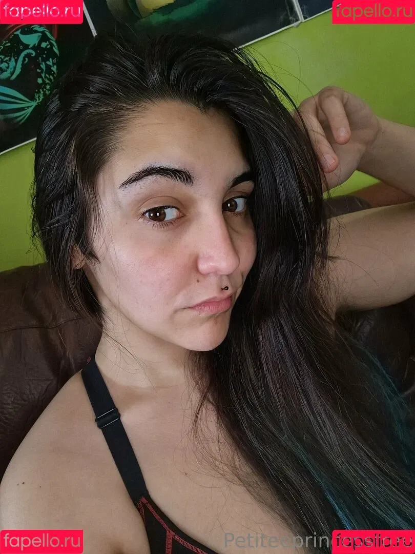 petiteeprincessfree Onlyfans Photo Gallery 