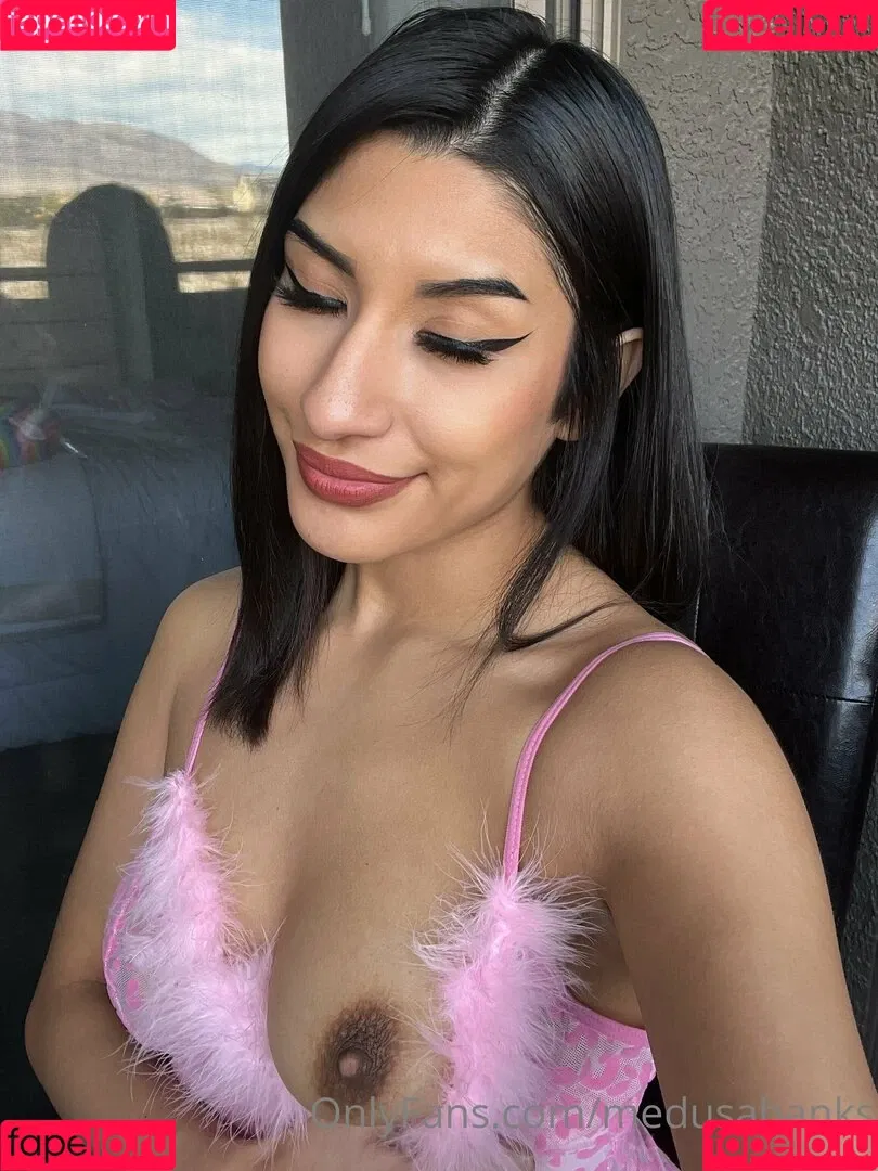 medusabanks Onlyfans Photo Gallery 