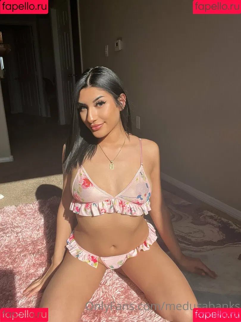 medusabanks Onlyfans Photo Gallery 