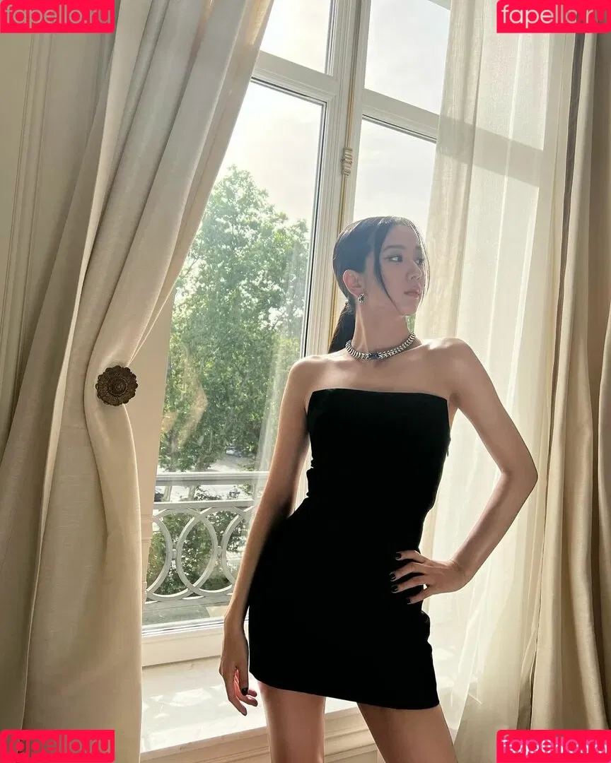 Jisoo Onlyfans Photo Gallery 