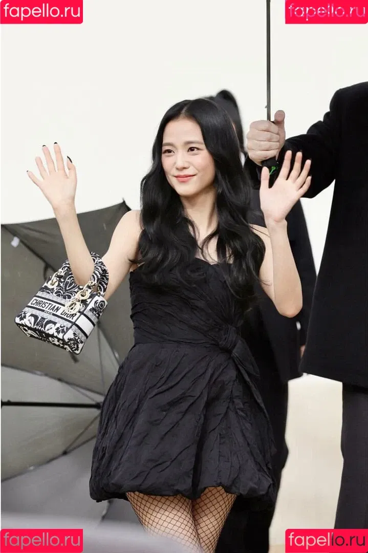 Jisoo Onlyfans Photo Gallery 