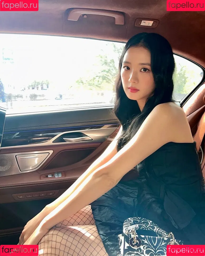 Jisoo Onlyfans Photo Gallery 