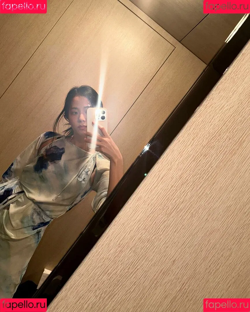 Jisoo Onlyfans Photo Gallery 