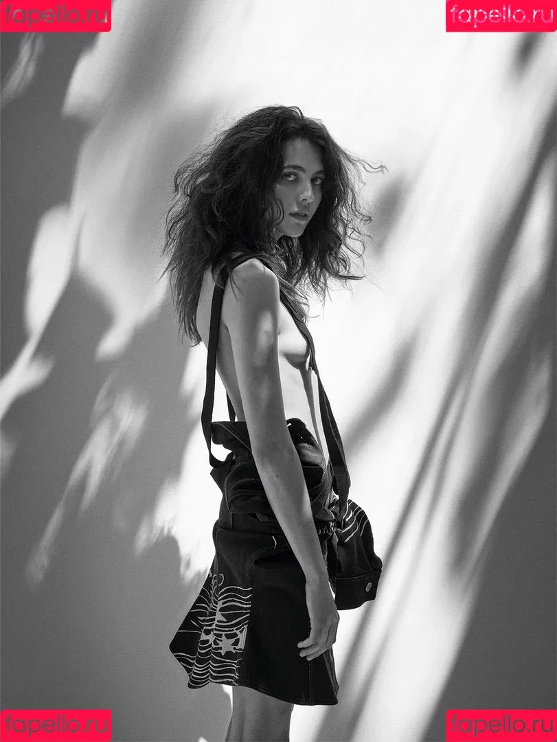 Margaret Qualley Onlyfans Photo Gallery 