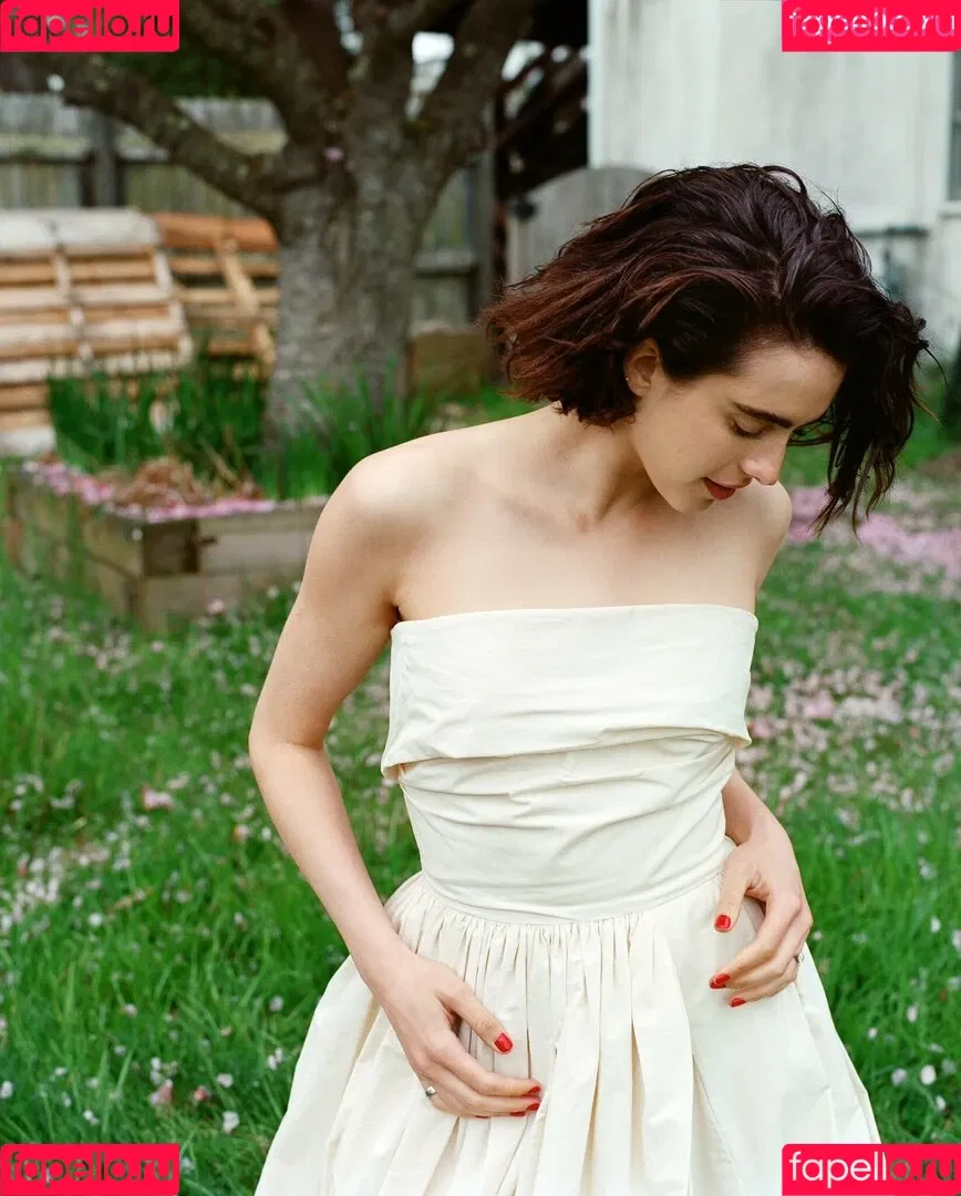 Margaret Qualley Onlyfans Photo Gallery 