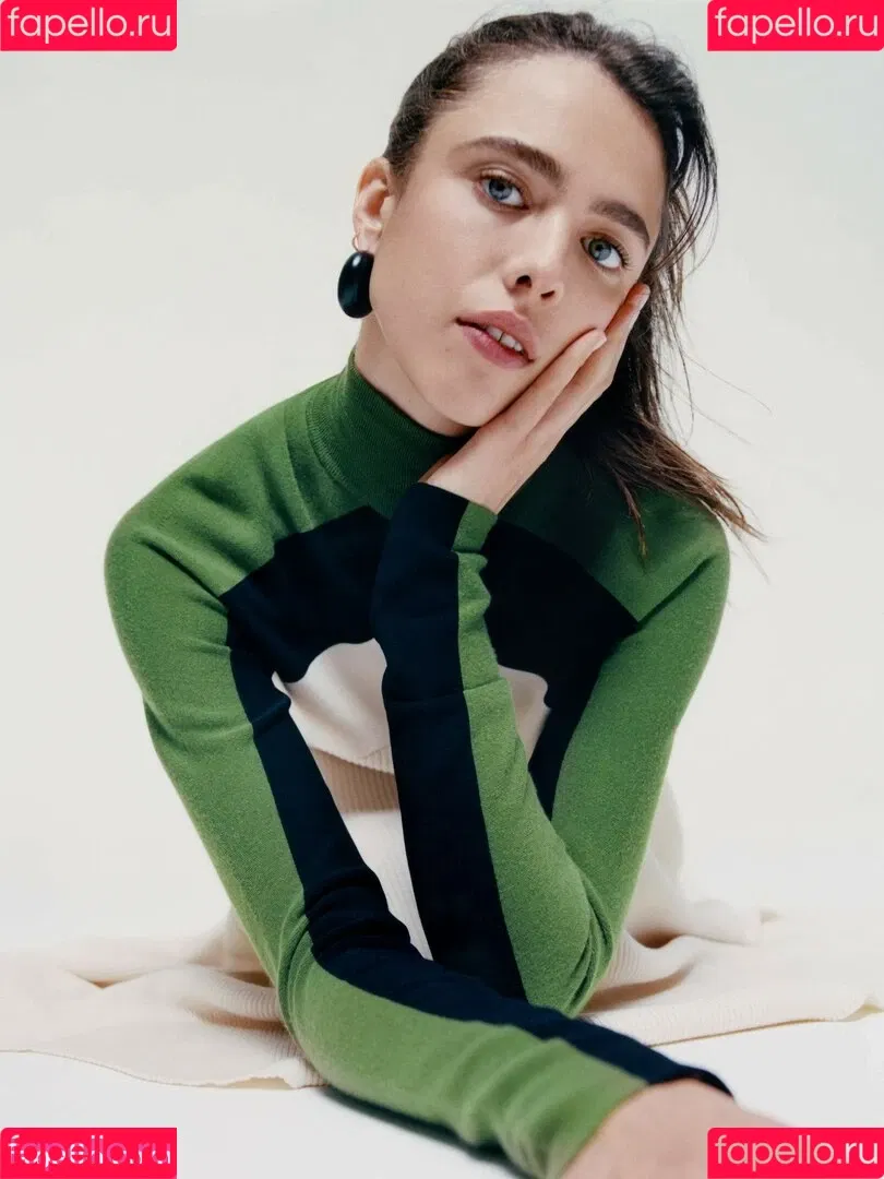 Margaret Qualley Onlyfans Photo Gallery 