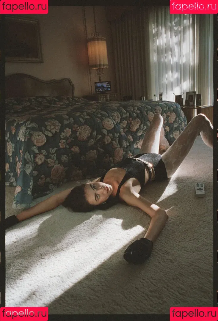 Margaret Qualley Onlyfans Photo Gallery 