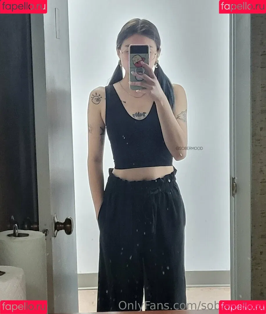 sobermood Onlyfans Photo Gallery 