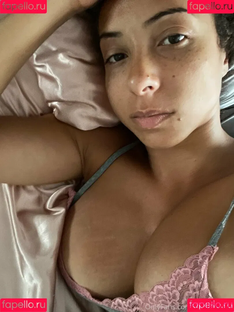 QueenSoTrill Onlyfans Photo Gallery 