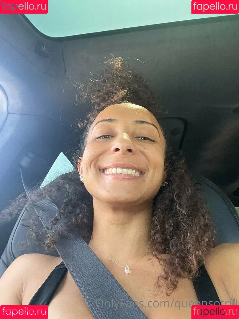 QueenSoTrill Onlyfans Photo Gallery 