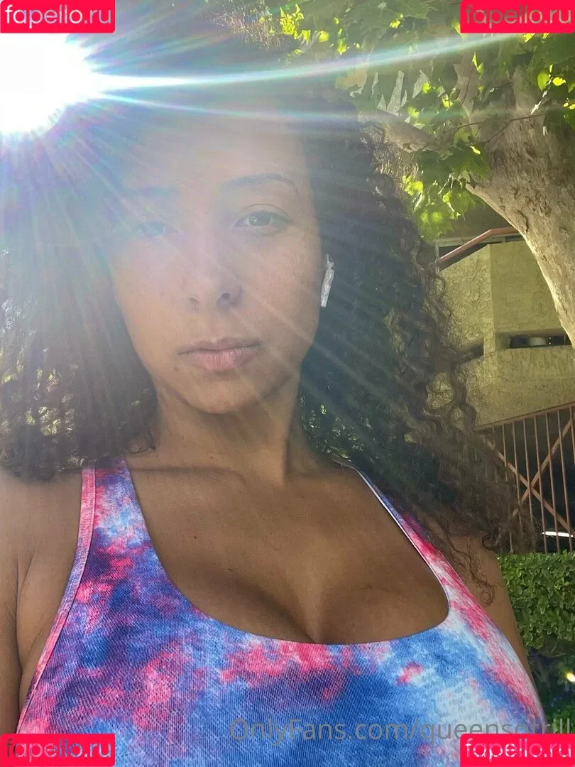 QueenSoTrill Onlyfans Photo Gallery 