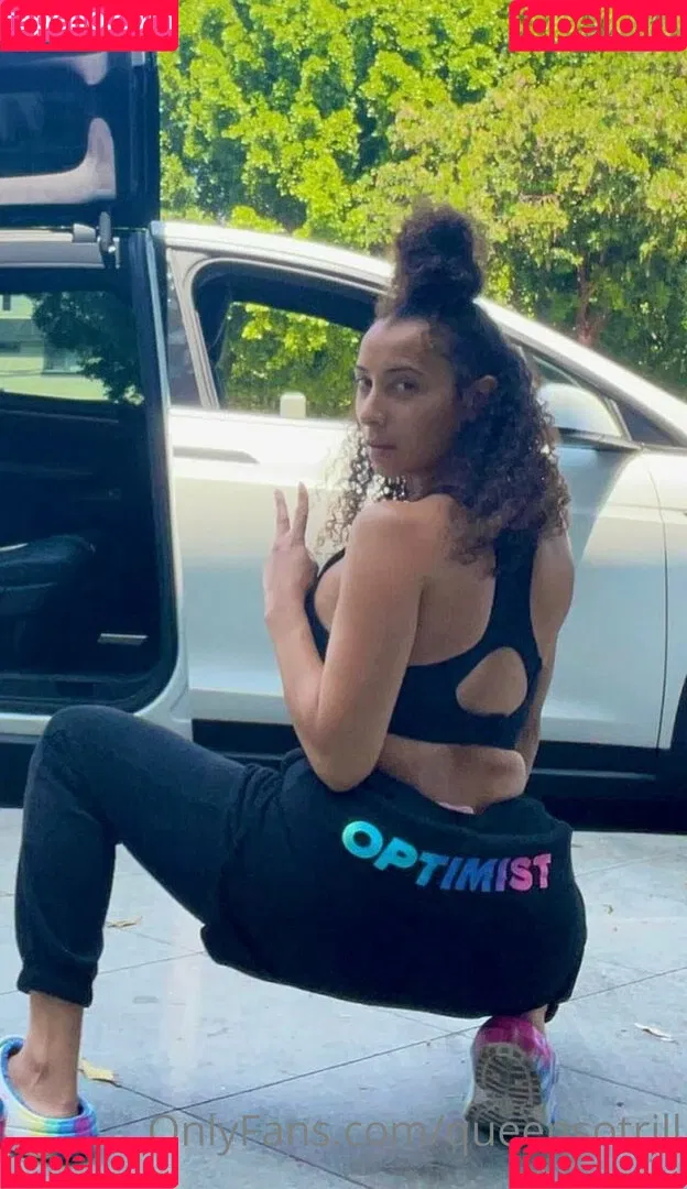 QueenSoTrill Onlyfans Photo Gallery 