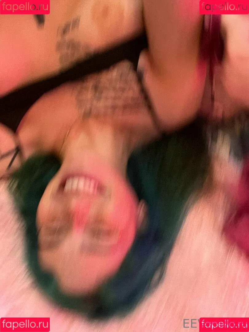 Eevee Bee Onlyfans Photo Gallery 