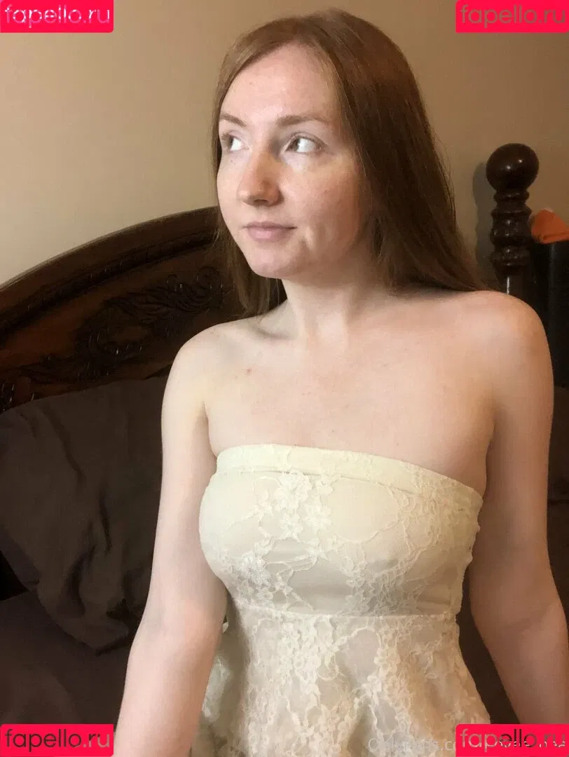 Eevee Bee Onlyfans Photo Gallery 