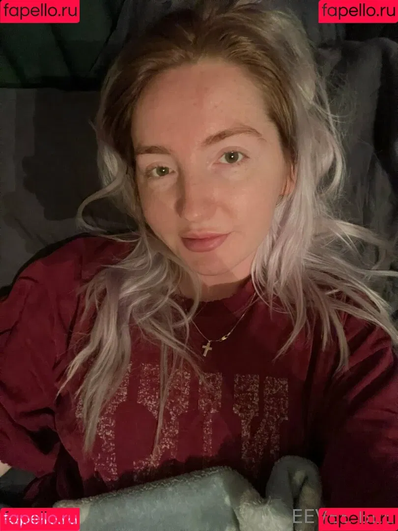 Eevee Bee Onlyfans Photo Gallery 